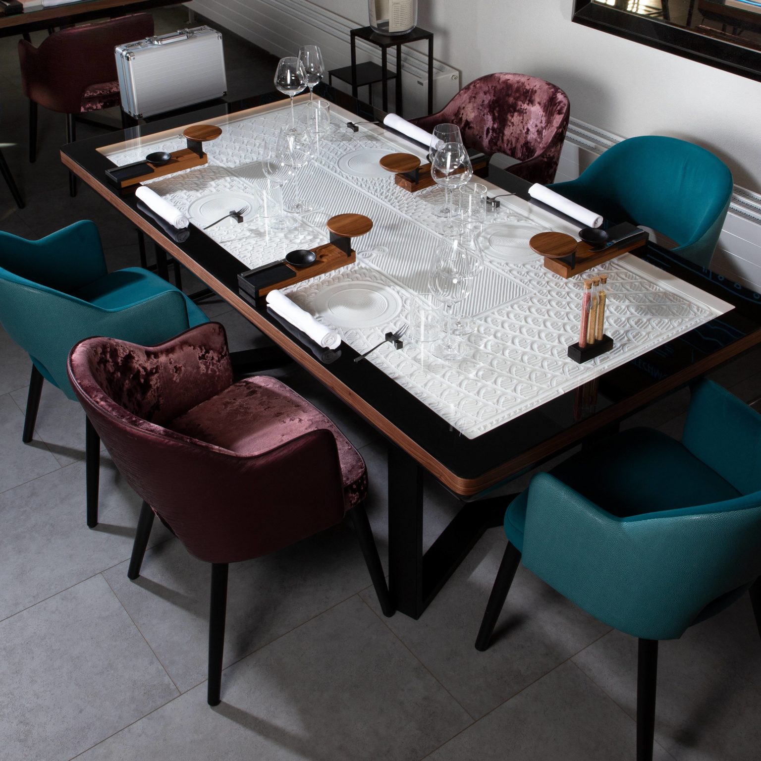 Dimension L — Table à manger